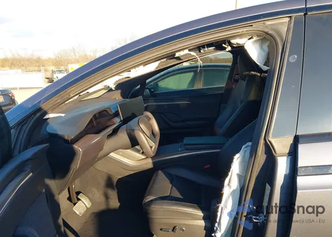 2022 Tesla Model X Dual Motor All-Wheel Drive from USA, damaged, VIN 7SAXCAE51NF361877